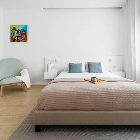 Penthouse With Large Terrace In Gracia